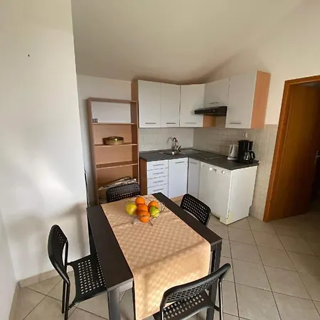 Biserka Apartment Punat